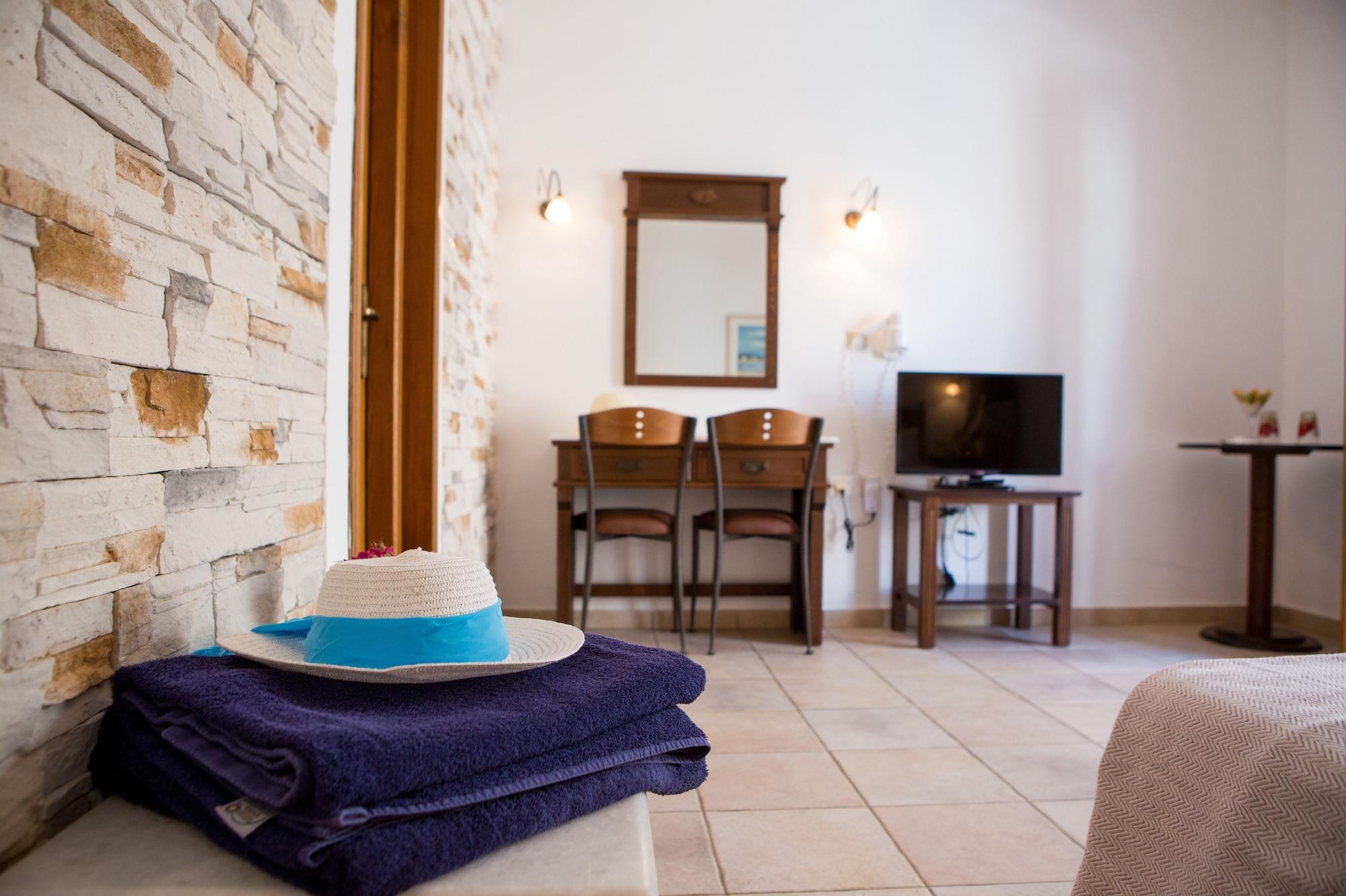Plaza Beach Hotel Pláka Екстериор снимка
