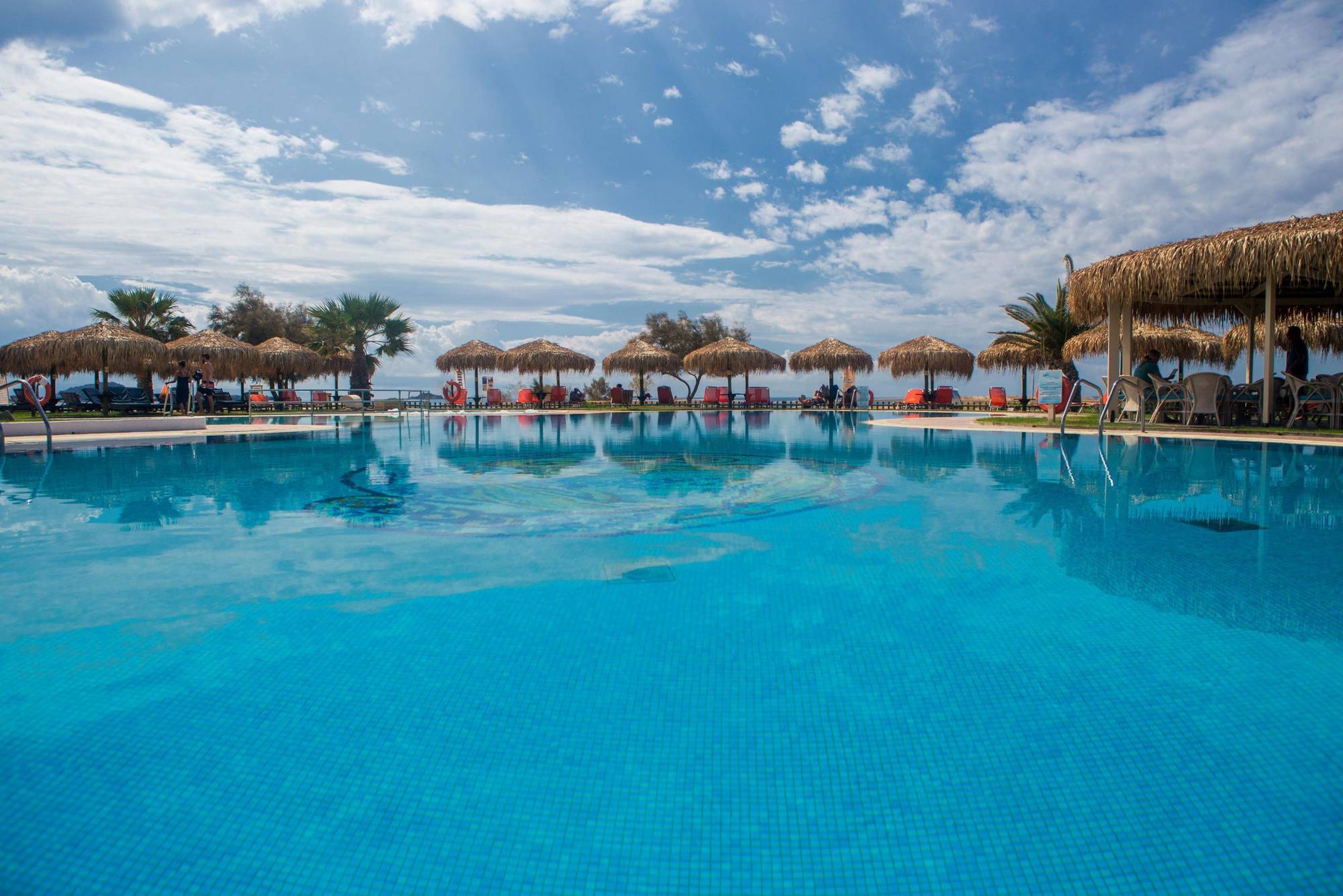 Plaza Beach Hotel Pláka Екстериор снимка